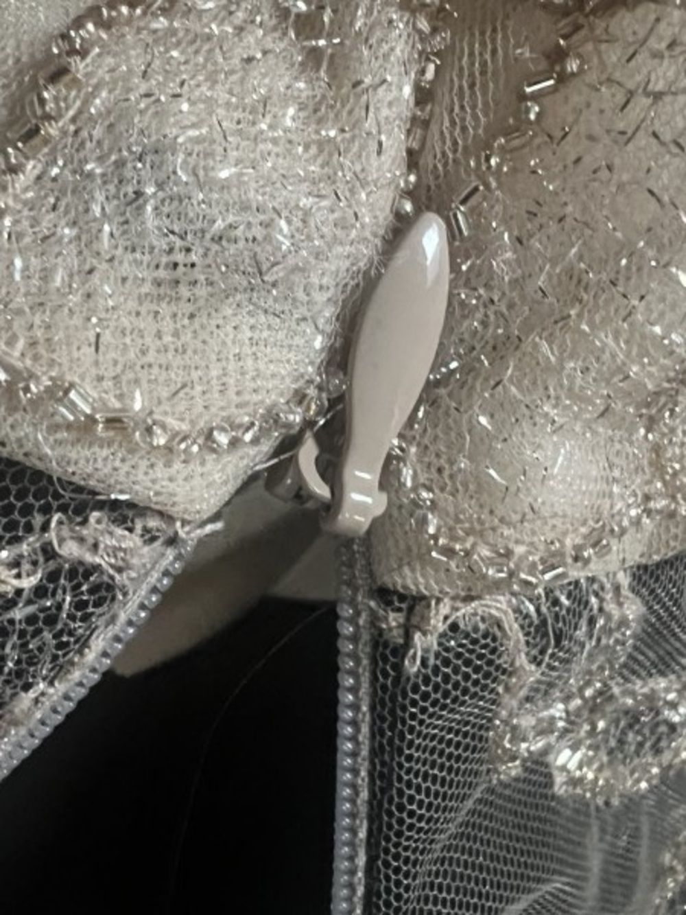 MONIQUE LHULLIER PLATINUM | Elizabeth | Spring 2015 | Ballgown wedding dress - Picture 16 of 16